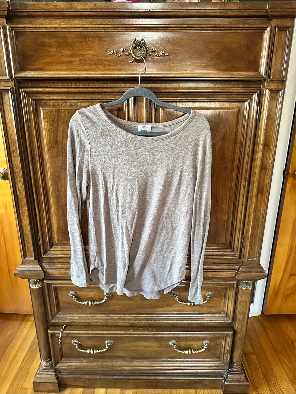 Basic taupe light sweater